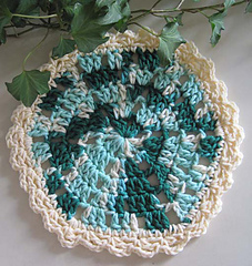 Wedgy_edgy_dishcloth_dk_green_vari_res_small