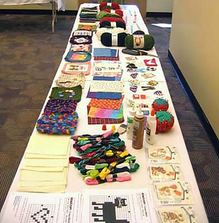 Craft_table_lengthwise_small2