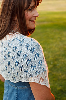Mother_of_the_bride_shawl__florence_modeling_small2