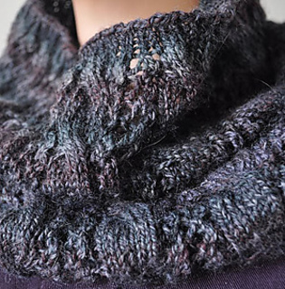 Sausa-cablelacecowl_det_small2