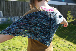 Alma-lou-acrossback_small2