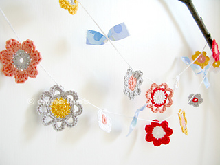 _emma_lamb_-_emilia_flower_garland_-_3_small2