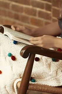 Thumbs_candy-baby-blanket_small2
