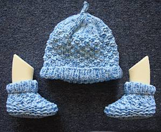 Puffin-booties-hat_small2