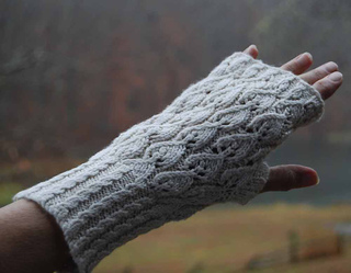 Voyager-fingerless-mitt-1a_small2