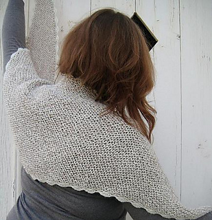 Cosy_shawl_alpaca_drops_porte_004_small2