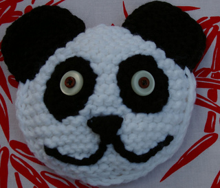 Panda__on_bamboo_background_081410_small2