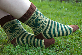 Dragon_socks_2_small2