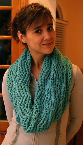 Blue_cowl2_medium