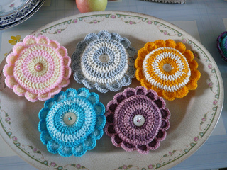 5_daisies_in_a_dish_small2