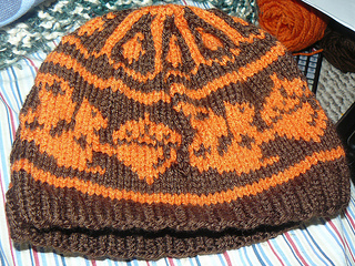 Knittergoddss_squirrel_hat_small2