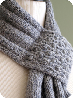 Drifted_pearls_scarf_2_small2