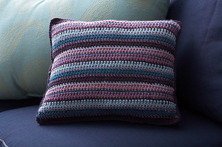Stripedpillowb_small2