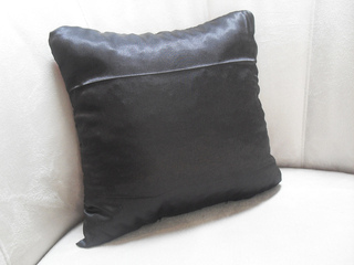 Arachnid_pillow_for_dad_09
