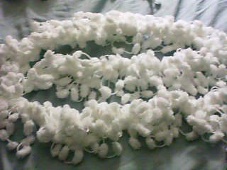Crochet_pom_pom_scarf__2__small2