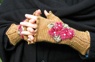 Handwork_mitts_1_small2