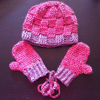 Ravelry: Crochet Toddler Mittens Ceyla pattern by Kinga Erdem