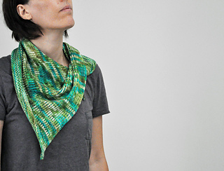 Slipped_stitch_shawl_2_small2