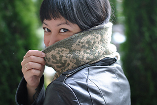 Firenze_cowl_right_side_out_pattern_size_small2