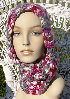 Infinityscarfmannequin_small2