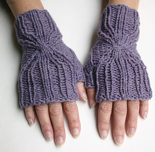 Interlacedmitts3_small2