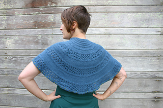 Stratiformshawlback_small2