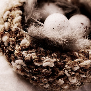 Knitted_nest_easter_2013_1_small2