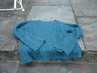 Joesweater-08_small2
