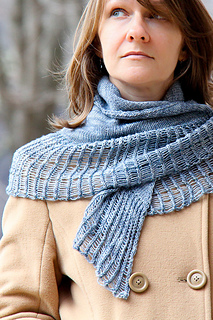 Arachnoshawl_tml_wrapped_the_knitting_vortex_small2