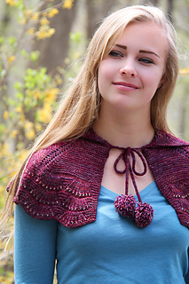 Escallop_capelet_the_knitting_vortex_small2