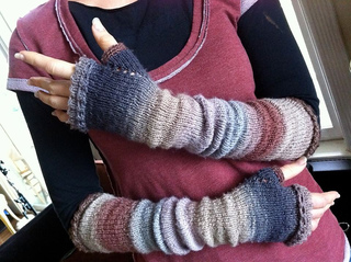 Victoria_gauntlets_small2