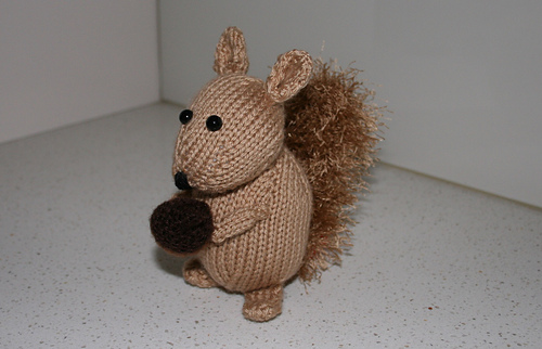 Squirrel_sidish_rect_medium
