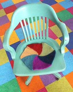 Swirly_twirly_chair_pad__2_for_webpage_small2