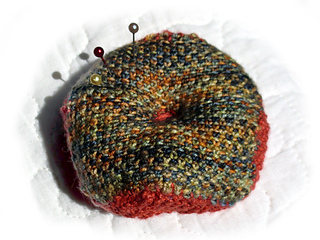 Georginas-pin-pillow_small2