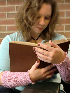 Pf-reading_small2