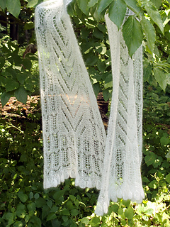 Pf3-white-in-tree_small2