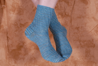 Twisted_toes_socks_002_small2