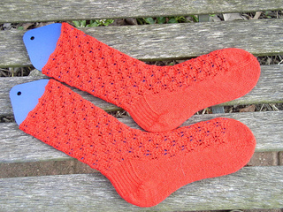 Little_flames_socks_small2