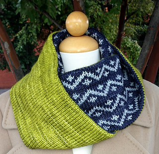 Drew_cowl_and_pink_fizz_pattern_photos_2013_014_small2