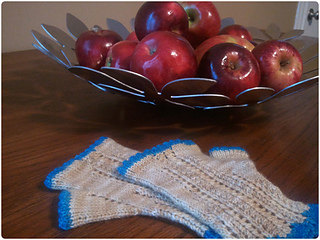 Pairbyapples_small2