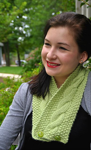 A-135_easy_cabled_cowl_medium