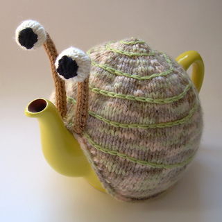 Pale_snail_front_small2