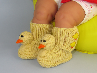 Baby_chick_booties2_small2