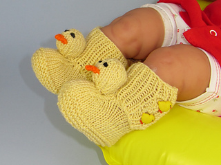 Baby_chick_booties4_small2