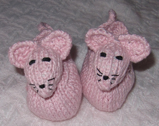 Baby_sugar_mouse_shoes2_small2