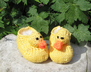 Baby_rubber_duck_shoes3_small2