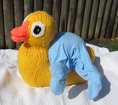 Giant_rubber_duck_toy_by_madmonkeyknits6_small