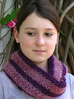 Royal_purple_cowl_6_small2