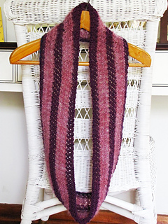 Royal_purple_cowl_10_small2