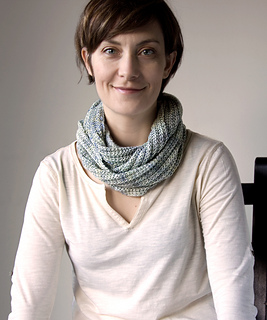 Opulinfinityscarf2_small2